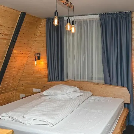 Daos Forest Chalet *